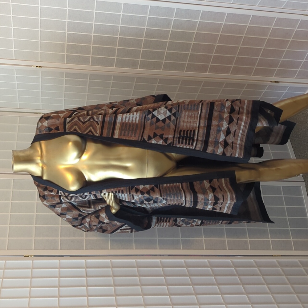Peruvian Connection Geometric Cape in Brown and Black
